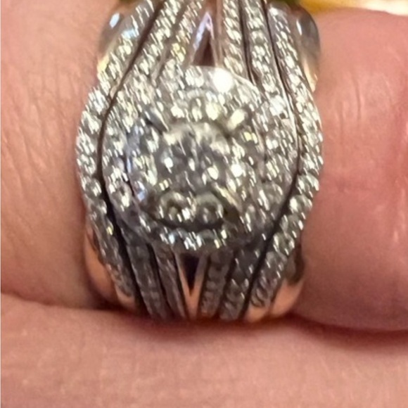 Beautiful wedding ring with add ons. Rose gold and diamonds - Picture 11 of 12